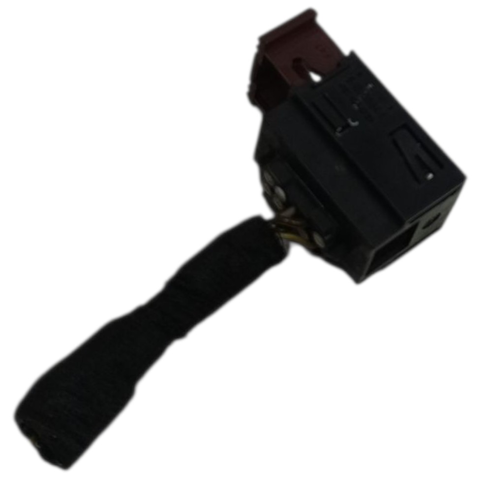 Plug conector fechadura porta direita GM Tracker 2017 2018 2