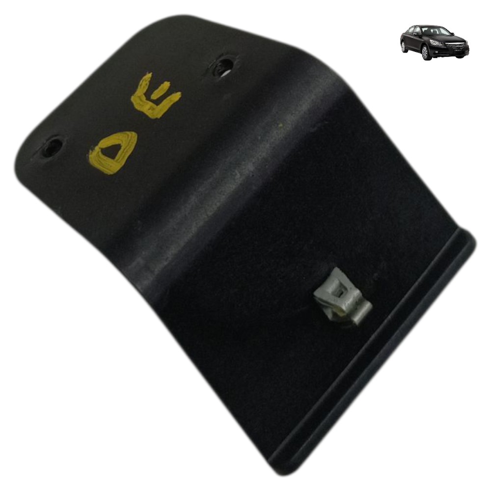 Suporte forro porta dianteira esquerda gm Tracker 2018 2017 1