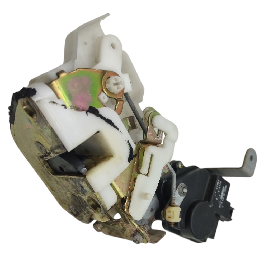 Fechadura porta traseira esquerda Mitsubishi pajero tr4 2005 4
