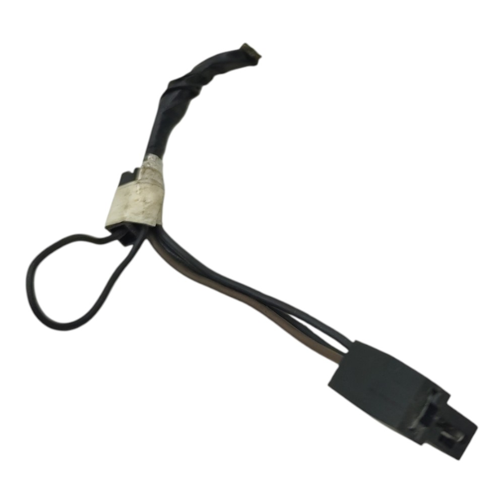 Plug Conector Auxiliar Porta Objeto Gm Celta Vhc 2005 2004 3