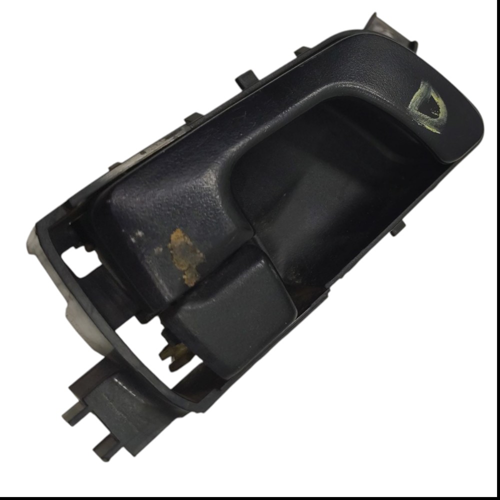 Maçaneta interna lado direito Mitsubishi Pajero TR4 2005 06 3
