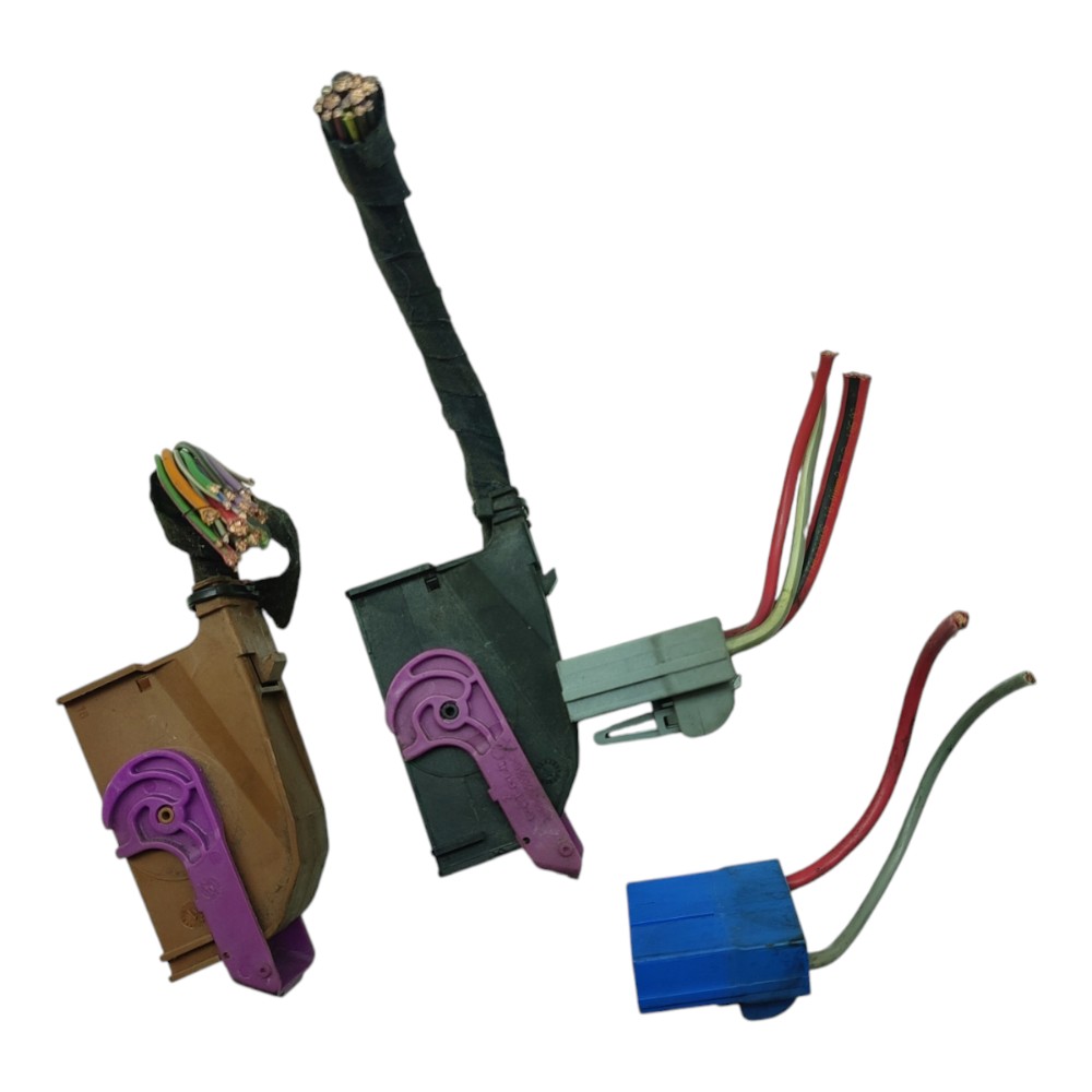 Jogo Conector Caixa Fusível Externa Fiat Linea 1.8 16v 2011 2