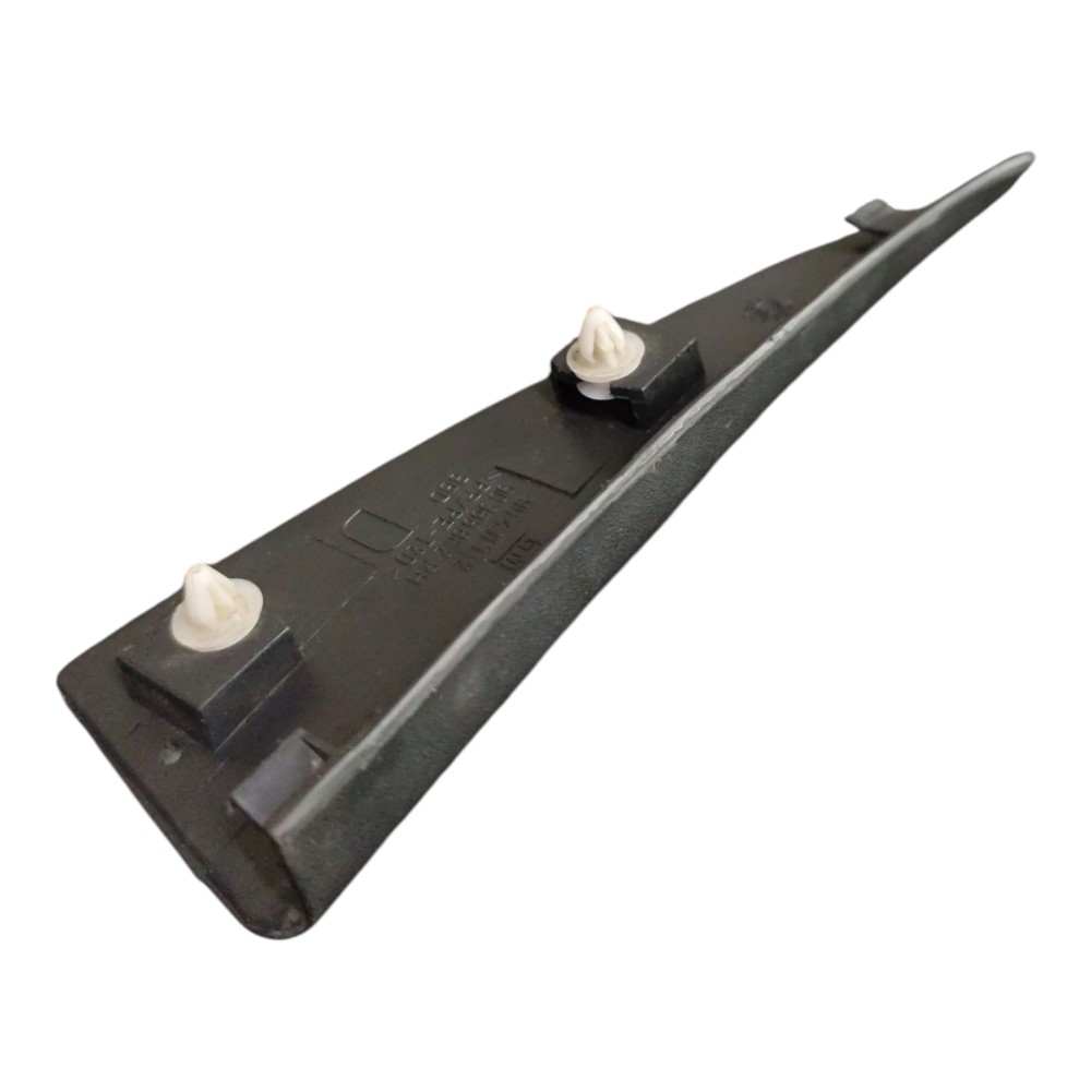 Moldura Interna Traseira Direita Gm Corsa Classic 2008 2007 Preto 3