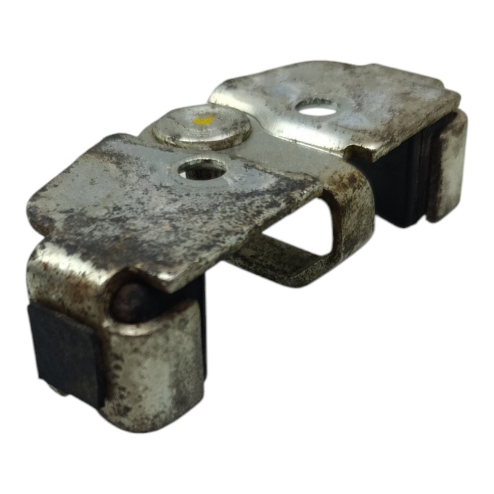 Batente Fechadura Tampa Traseira Gm Corsa Hatch 2003 2004 05 3