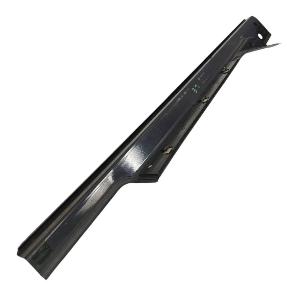 Soleira Porta Dianteira Esquerda Mercedes C230k 2003 2004 2