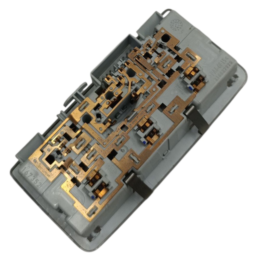 Luz teto cortesia dianteira  GM Tracker 2016 2017 2018 2019 3