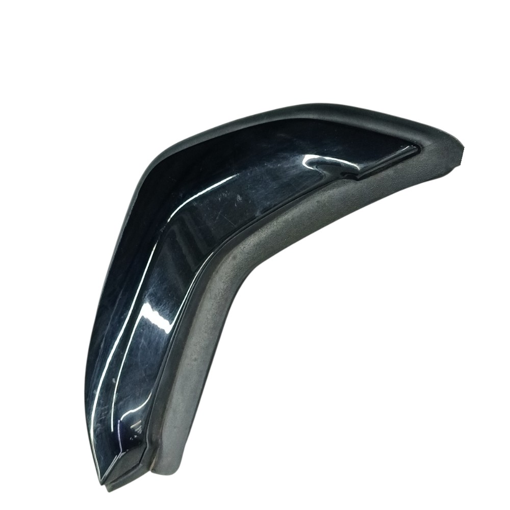 Moldura acabamento traseiro direito BMW 320i g20 2020 2021 4