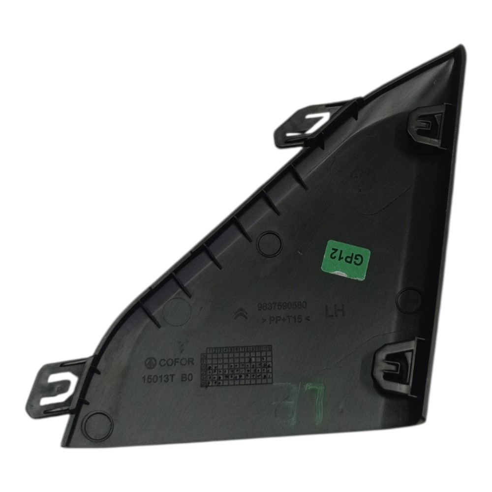 Acabamento esquerdo console Citroën basalt 2025 2024 3