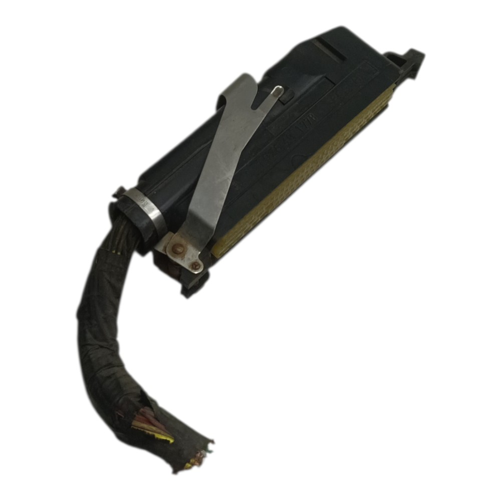 Plug módulo injeção Peugeot 206 1.4 8V 2001 2002 9636840480 4