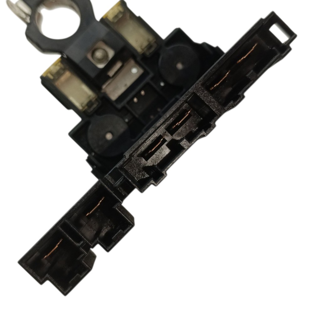 Terminal relé Polo positivo bateria Nissan kicks 1.6 2020 21 3