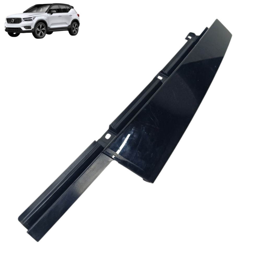 Moldura Aplique Porta Dianteira Esquerda Volvo Xc40 T5 2022 Preto