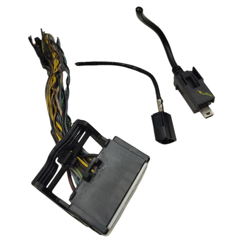 Jogo plug conector multimídia GM Sonic 2014 2013 95395595 2