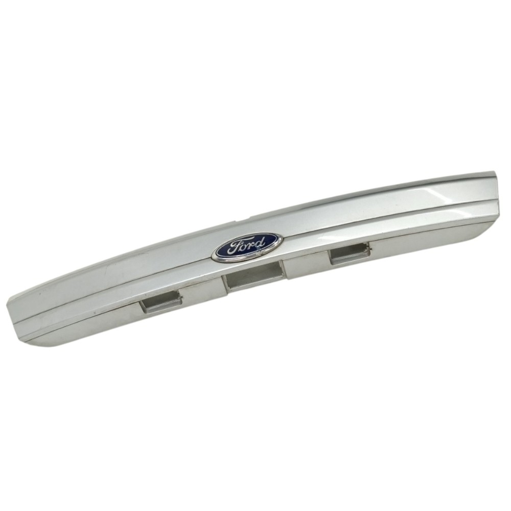 Aplique moldura tampa traseira ford new fiesta hatch 2014