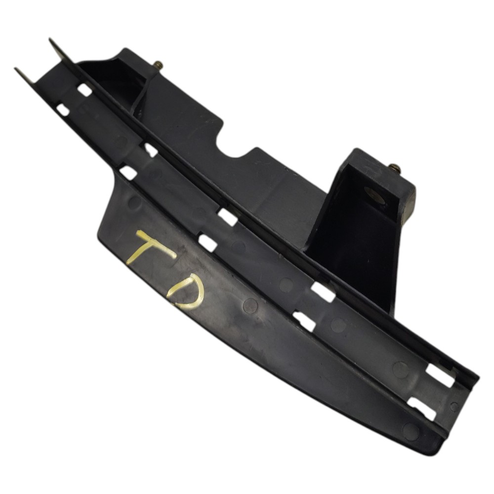Guia vidro traseiro direito Fiat Palio 1996 1997 1998 1999 3