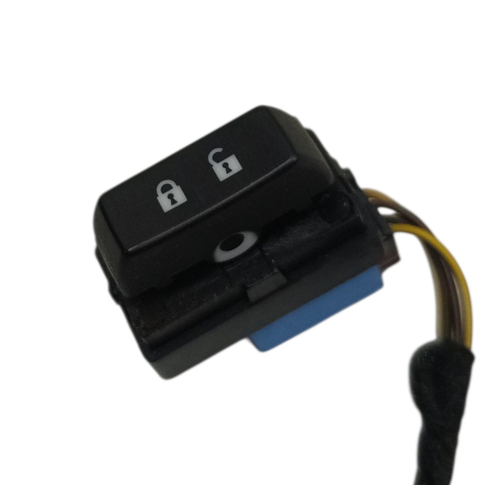 Botão trava destrava porta direita GM Tracker 2015 2016 2017 2