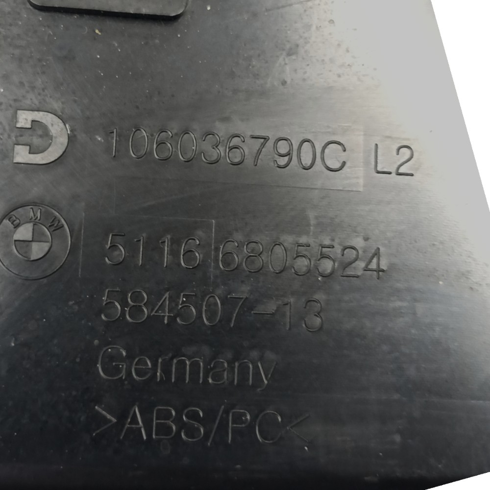 Porta objetos esquerdo painel BMW 320i 2020 2021 2022 2023 4