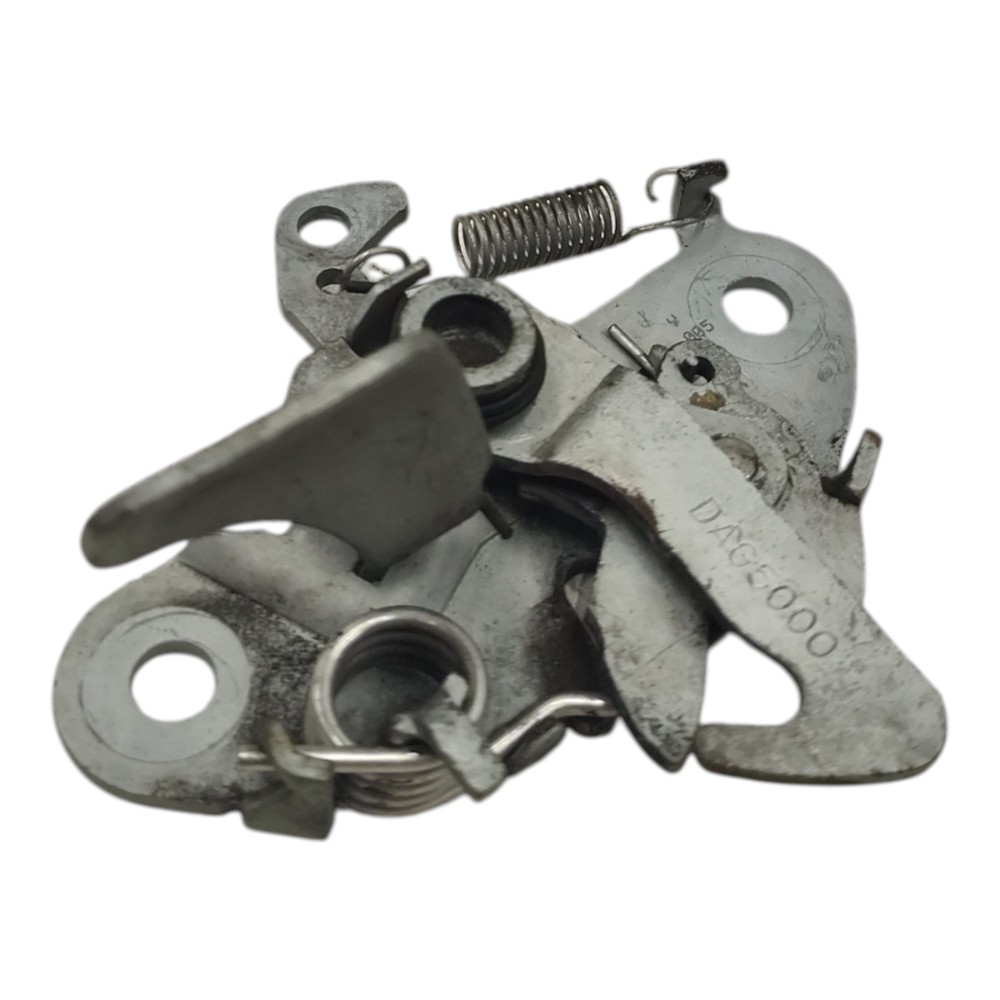Fechadura trava capô Peugeot 206 2001 2002 2003 2004 2005 3