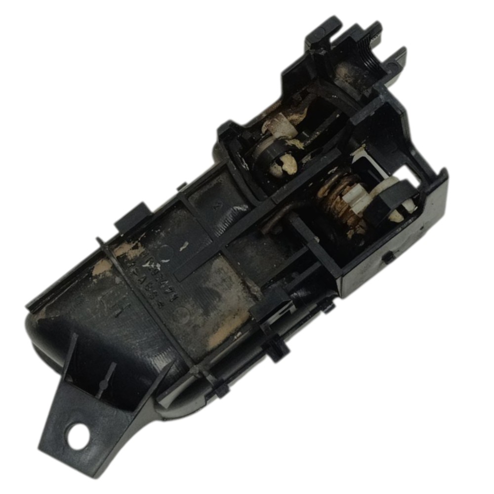 Maçaneta interna lado esquerdo Mitsubishi Pajero TR4 2005 06 4