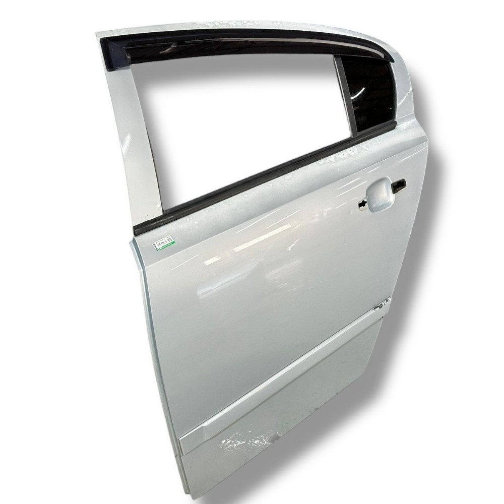 Porta traseira esquerda Vectra Sedan 2011 2010 2009 a 2006 3