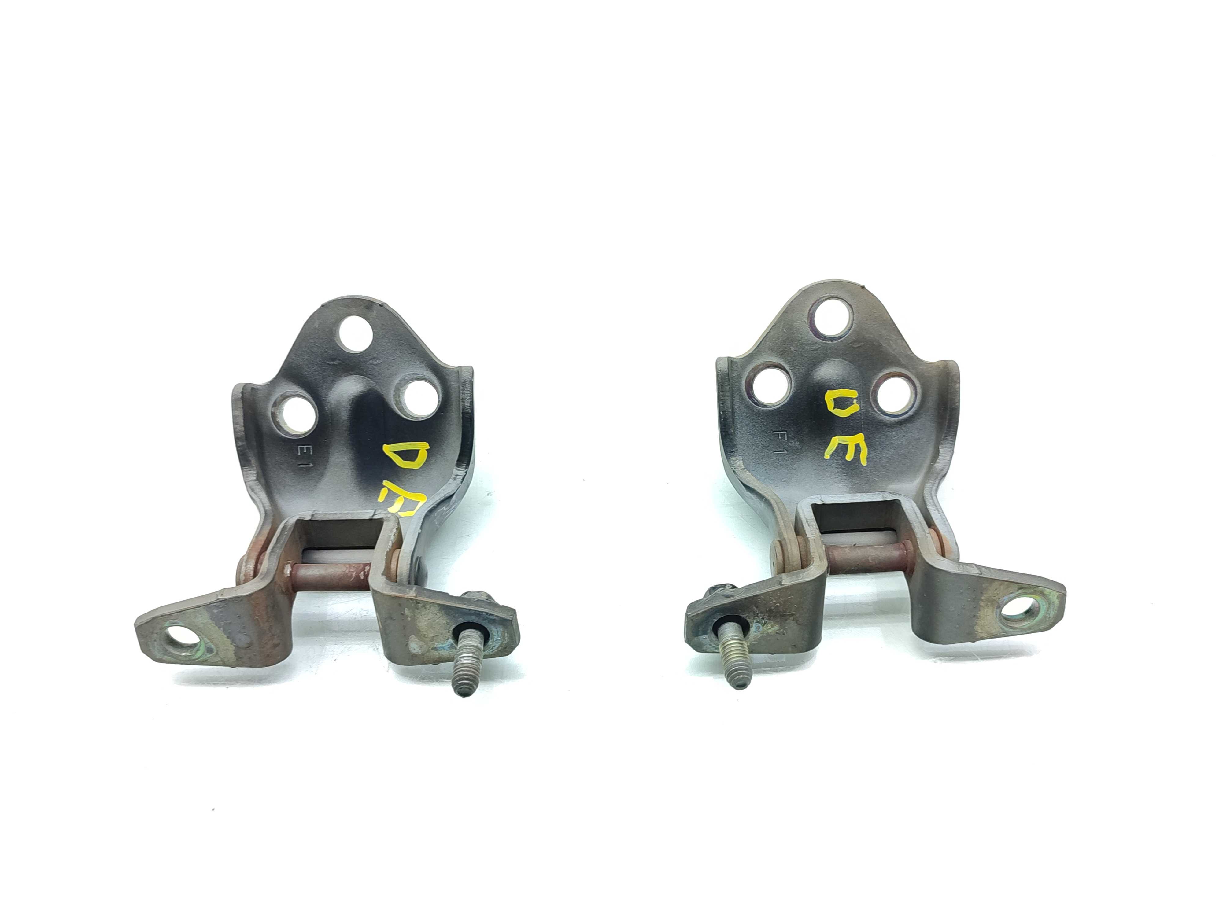 Dobradiça Porta D/ Esquerda Mitsubishi Pajero Sport 2001 1