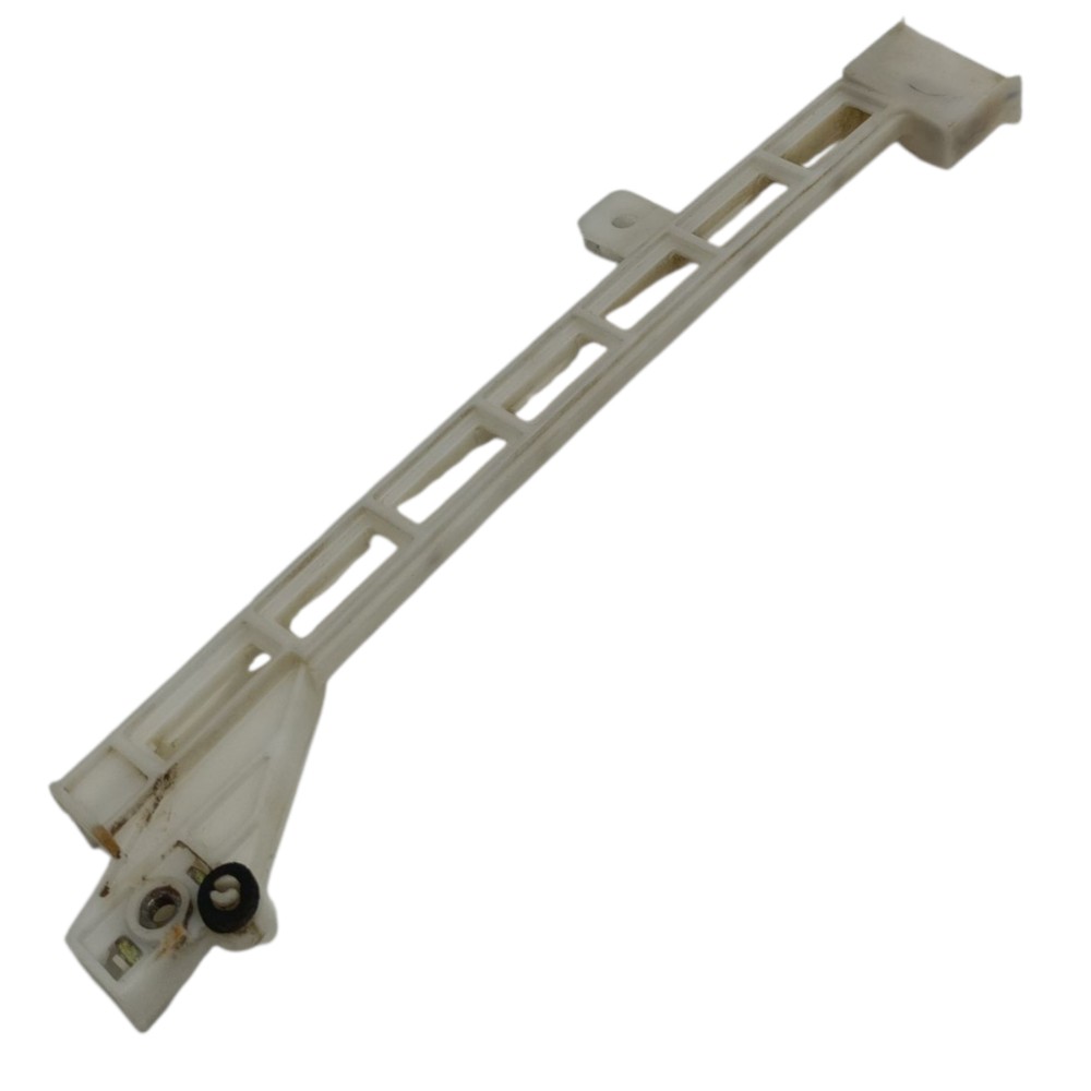 Guia vidro dianteiro esquerdo Mitsubishi Pajero TR4 2005 06 3