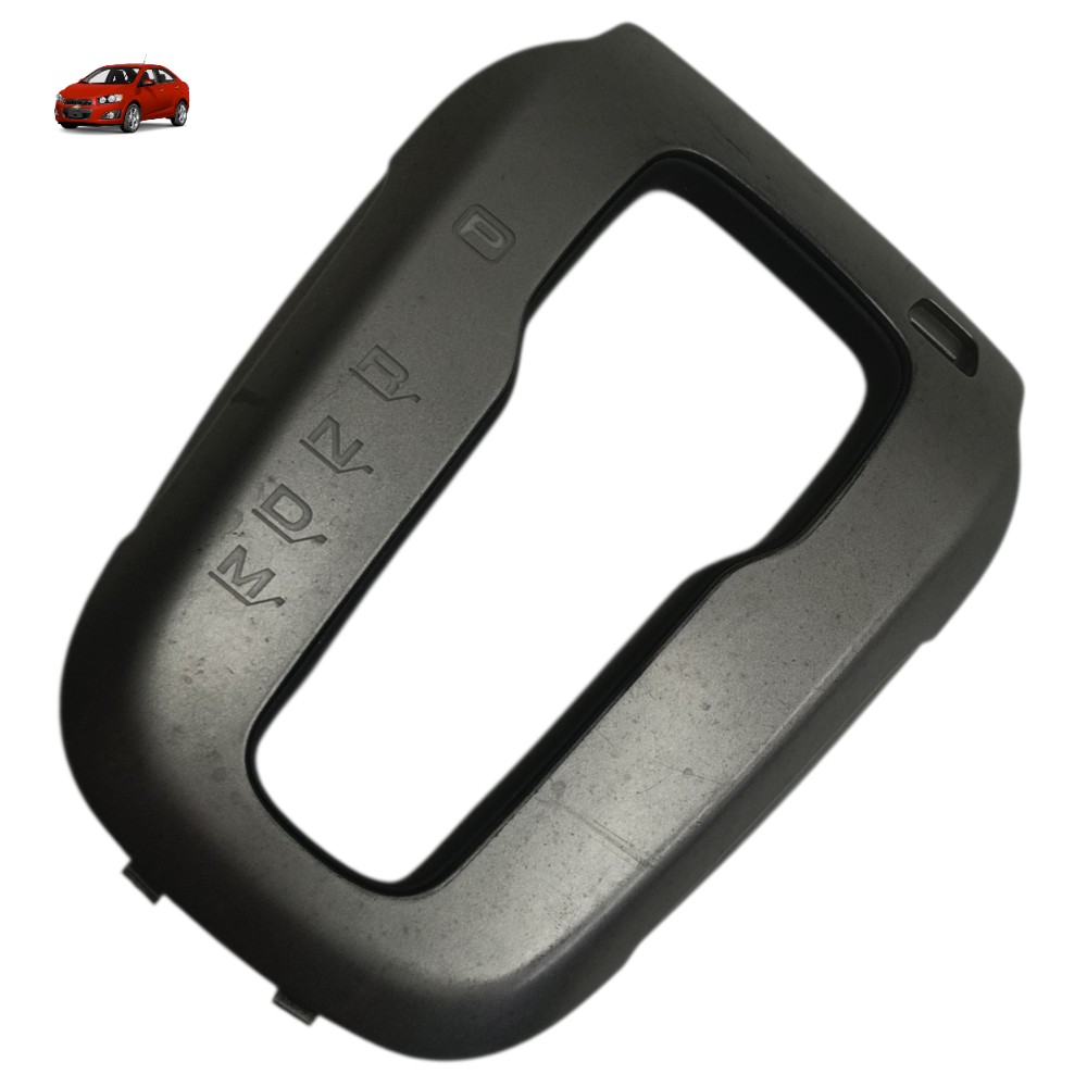 Moldura acabamento alavanca trambulador GM Sonic aut 2013 14 1