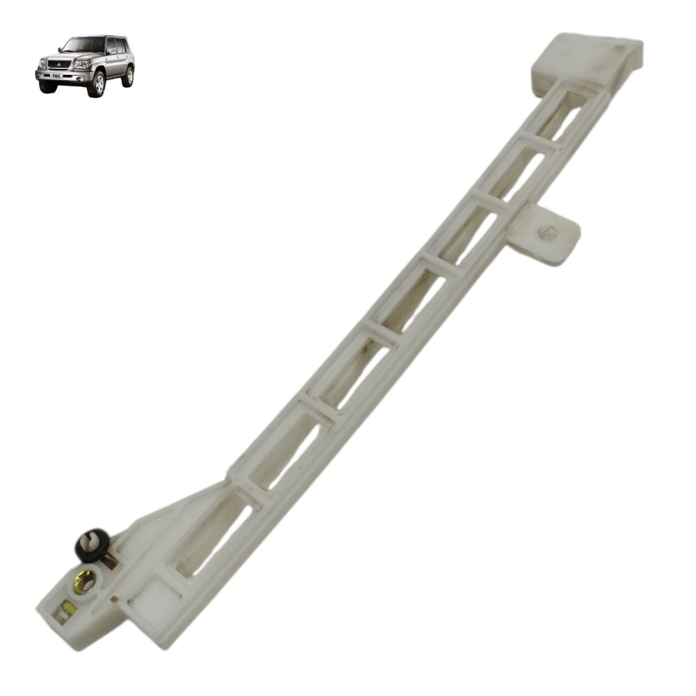 Guia vidro dianteiro direito Mitsubishi Pajero TR4 2005 2006 1