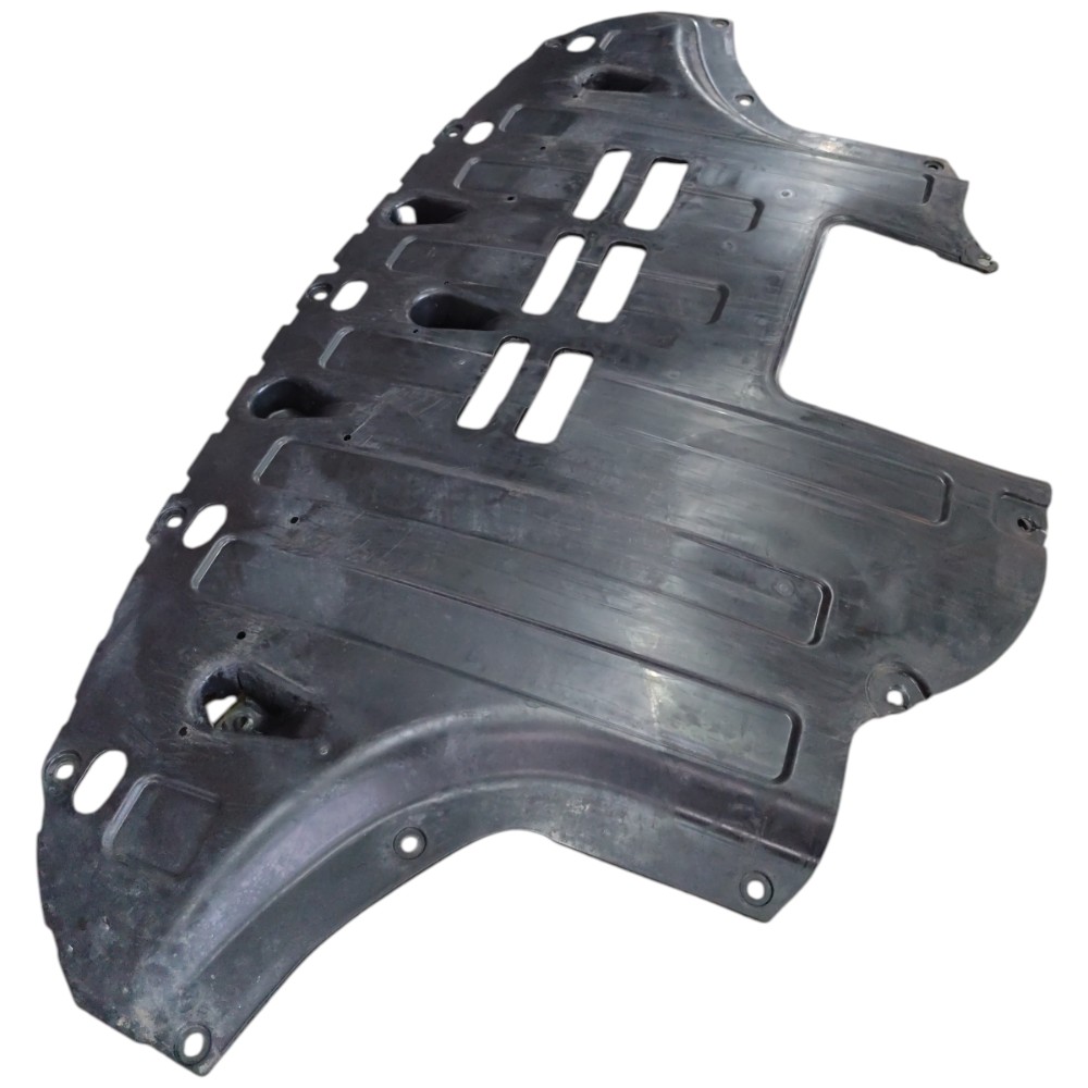 Protetor acabamento inferior Carter motor Kia stonic detalhe 2