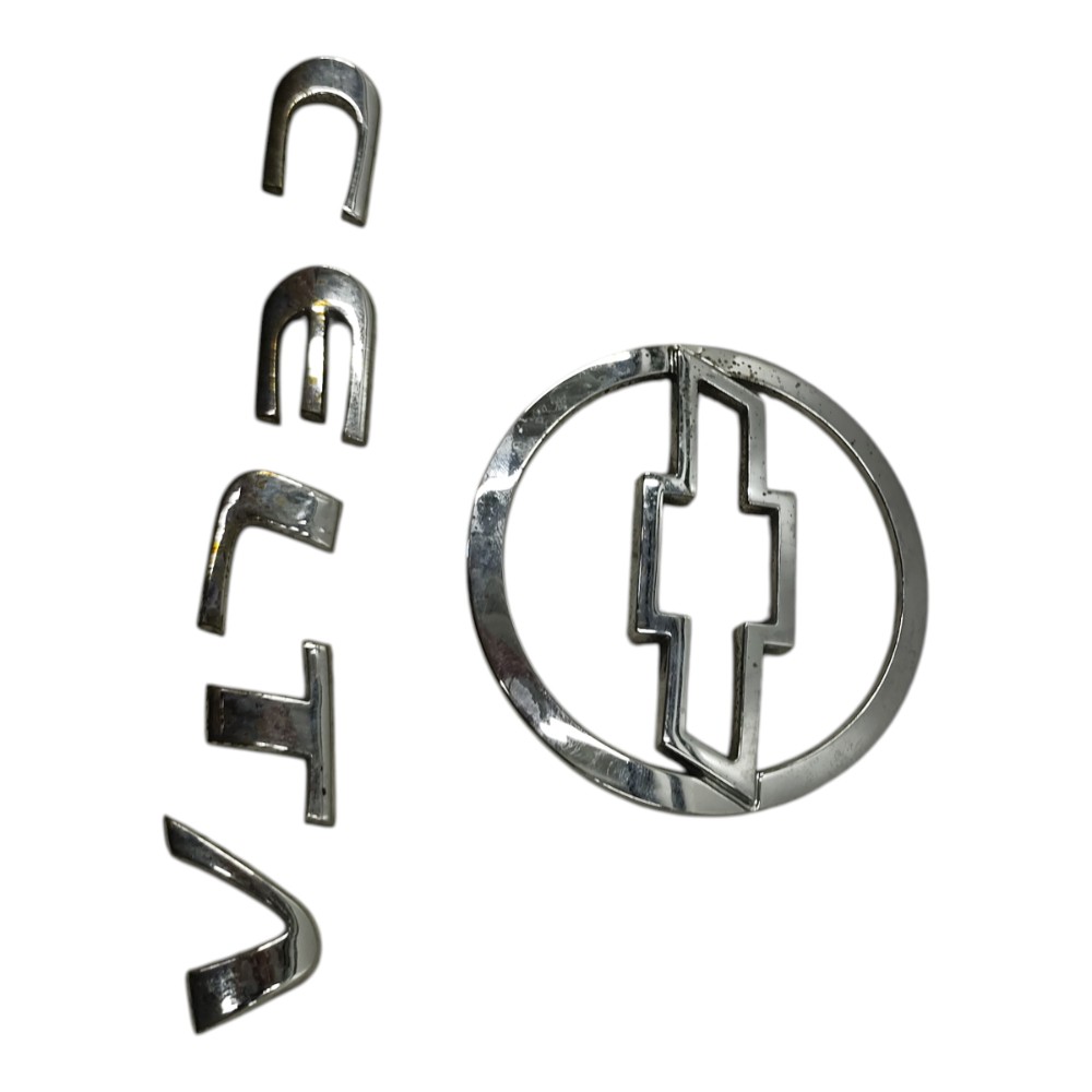 Emblema Porta Mala Gm Celta Vhc 2005 2004 2003 2002 2001 3