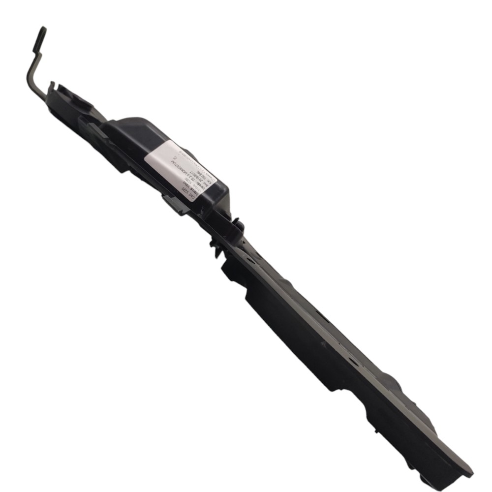 Guia Direito Parachoque Traseiro Volvo Xc60 2014 2015 2016 2