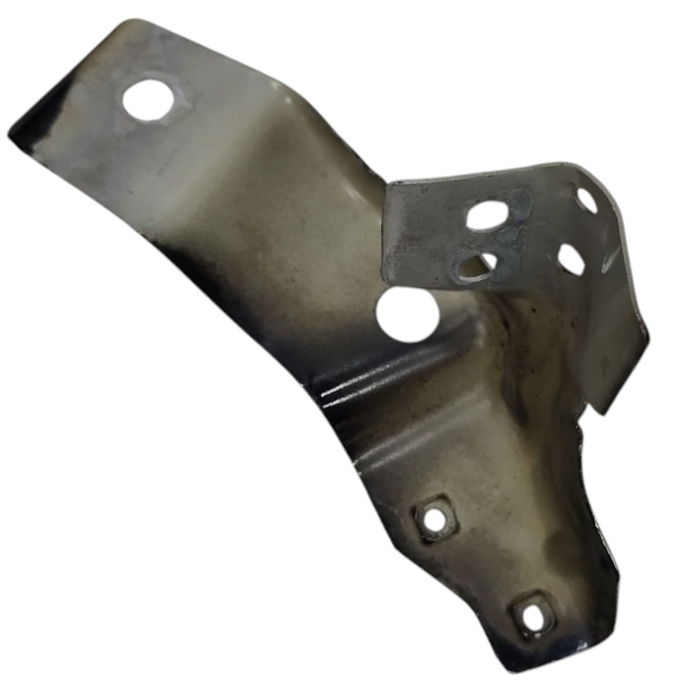 Suporte paralama direito VW Fox 2010 2009 2008 2007 2006 05 3