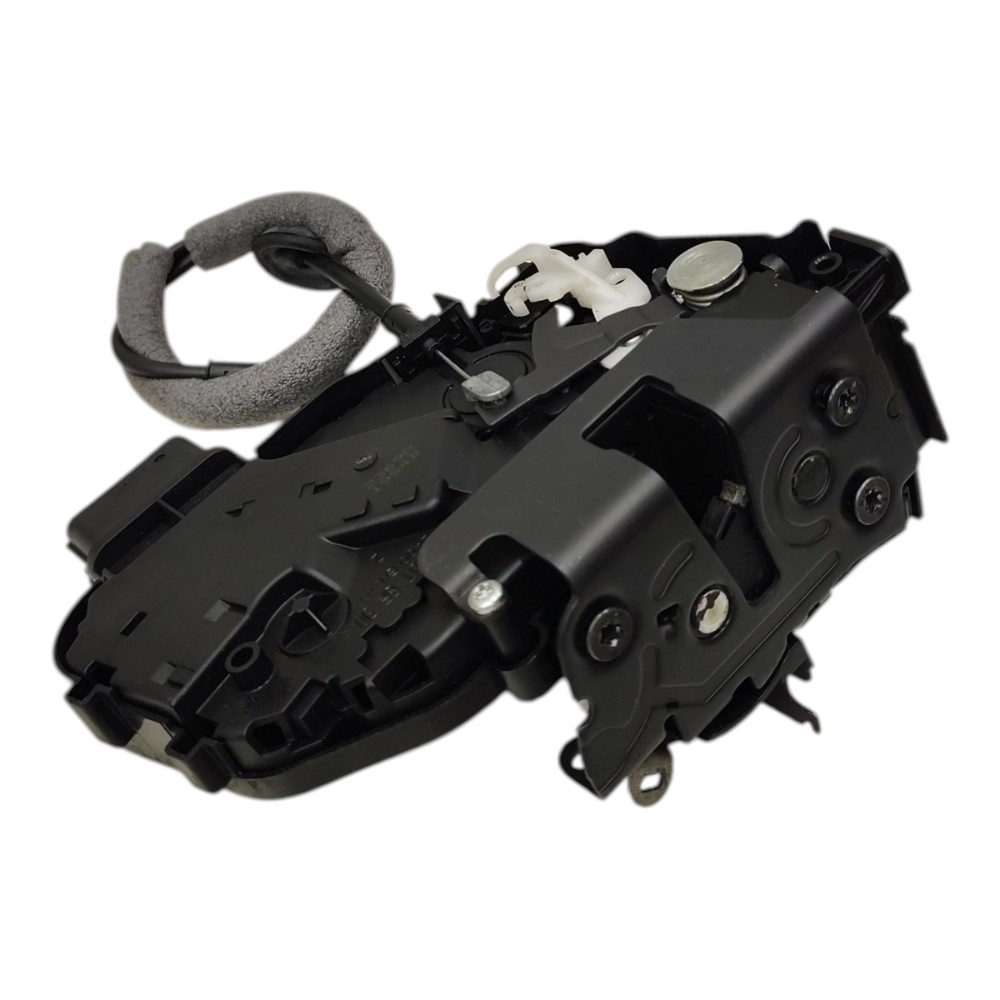 Fechadura porta traseira direita Volvo XC60 2009 2010 2011 2