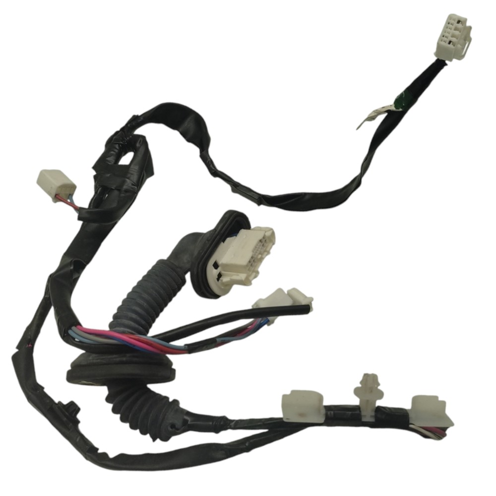 Chicote Porta Traseira Direita Toyota Yaris 2024 2023 2022 2