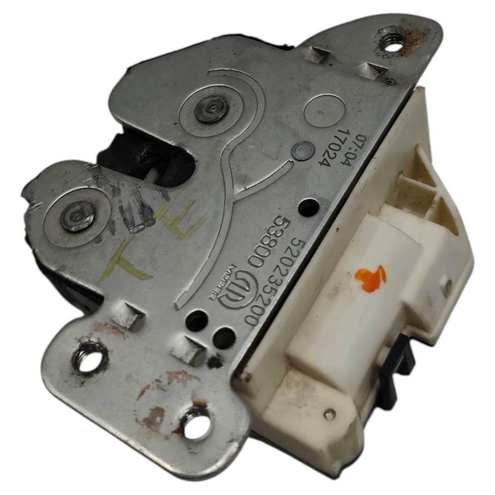 Fechadura superior tampa traseira esquerda Fiat toro 2025 24 4