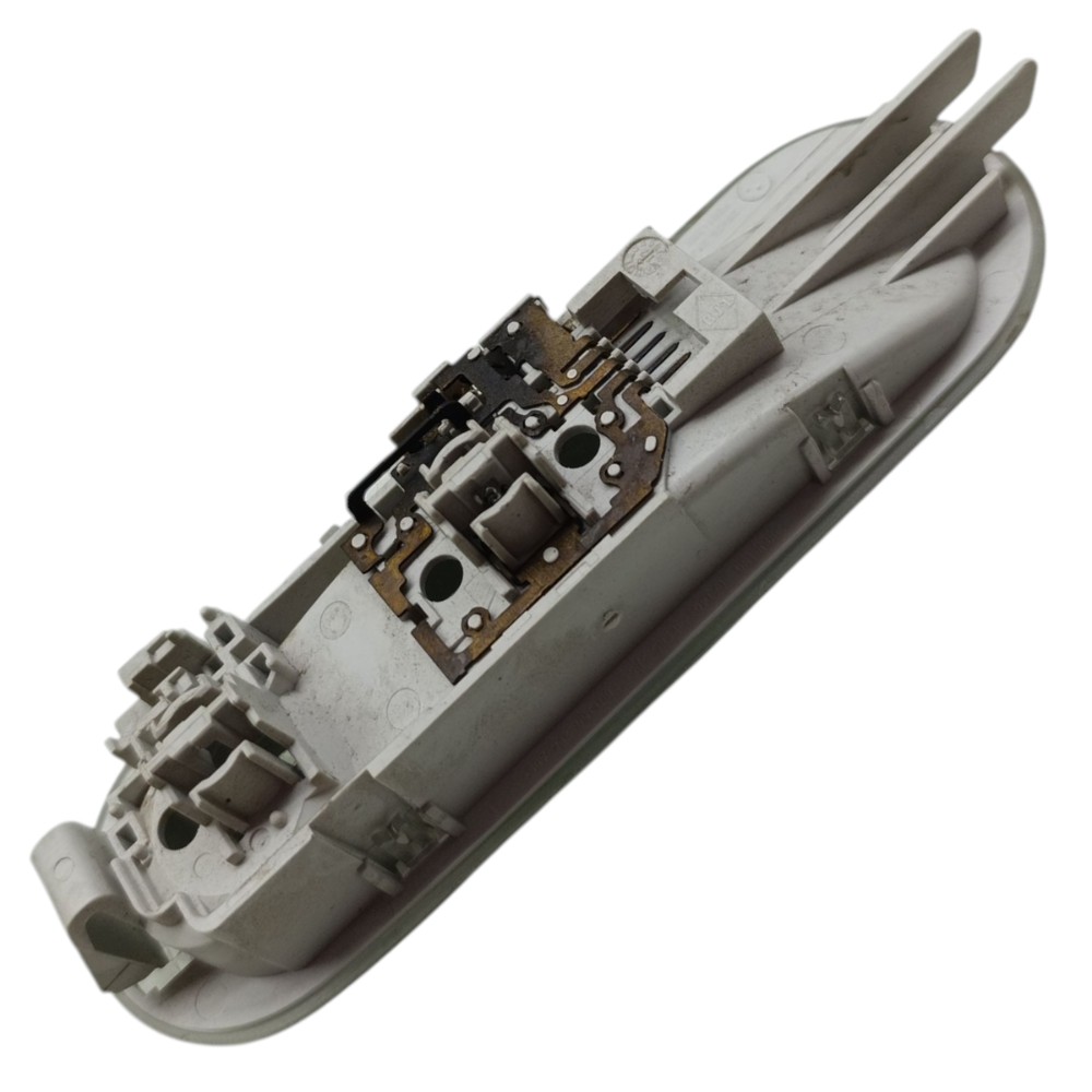 Luz Teto Cortesia Dianteira Nissan March Versa 2015 2016 17 4