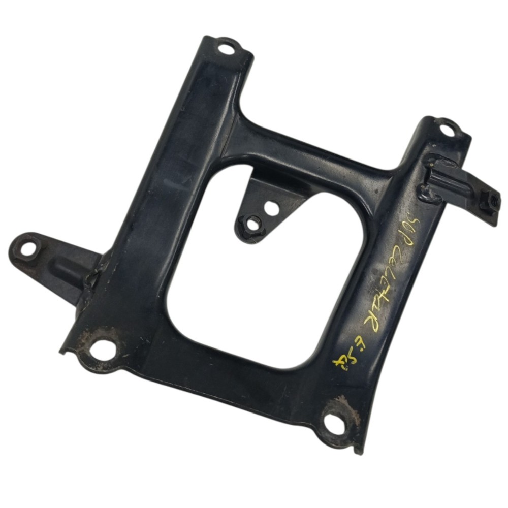 Suporte Coletor Esquerdo Mitsubishi Pajero Sport 3.0 2001