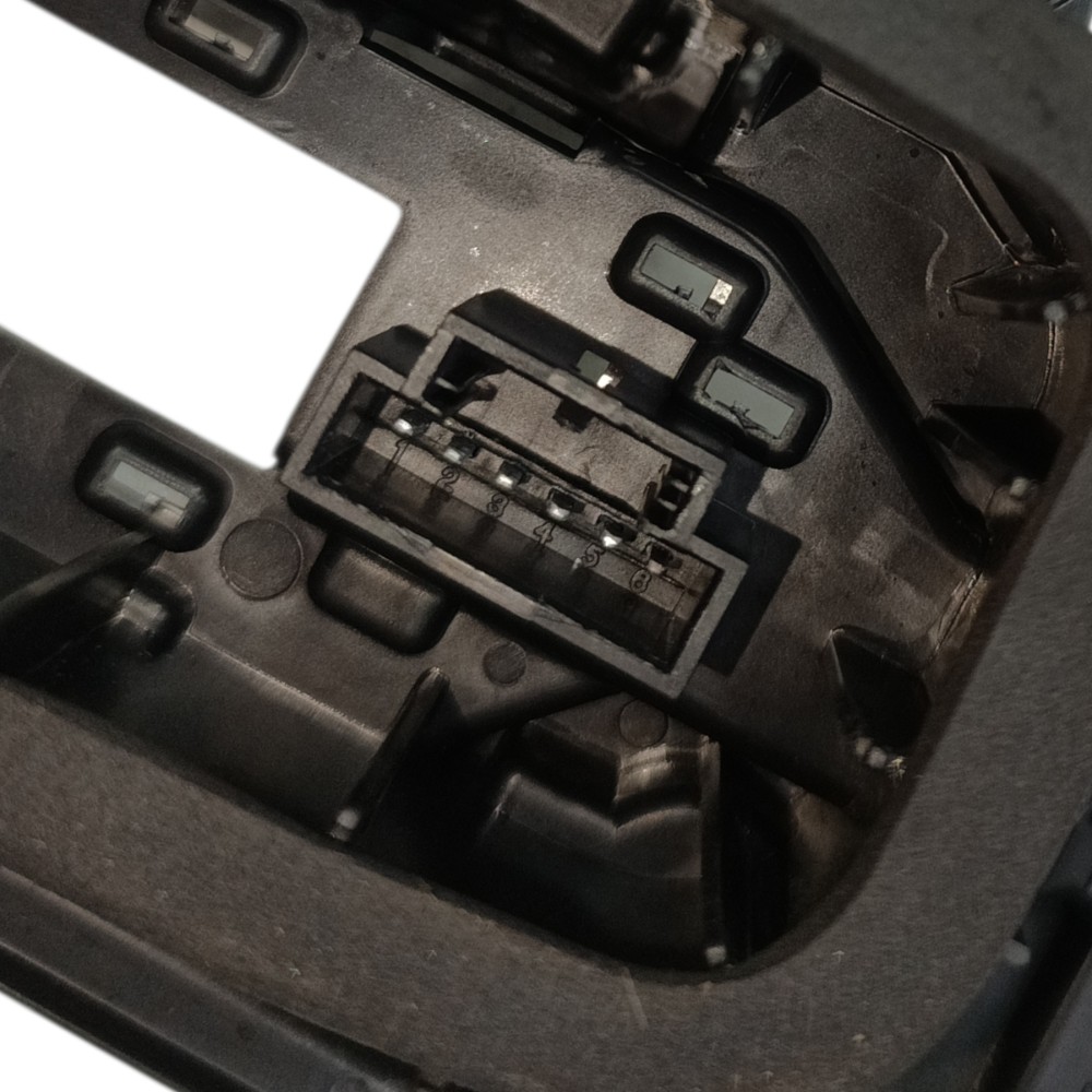 Circuito soquete lanterna direita VW up 2014 2015 2016 2017 4