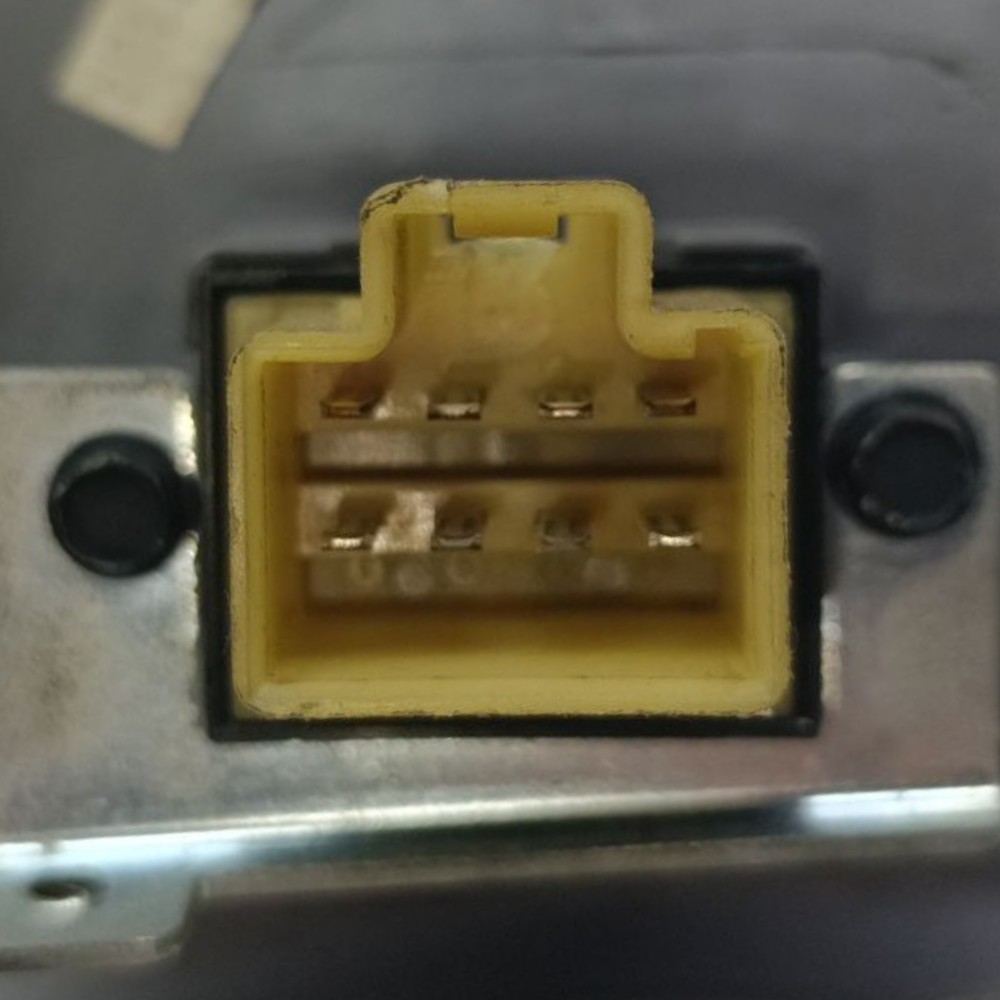 Botão Vidro Porta Dianteira Direita Grand Caravan 1999 2000 4