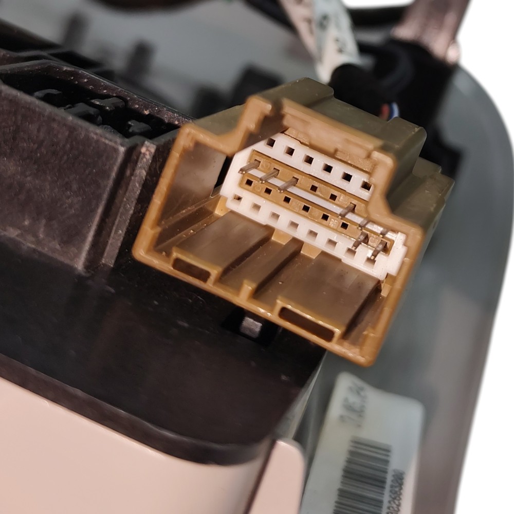 Luz teto cortesia botão SoS assistência Fiat toro 2025 2024 4