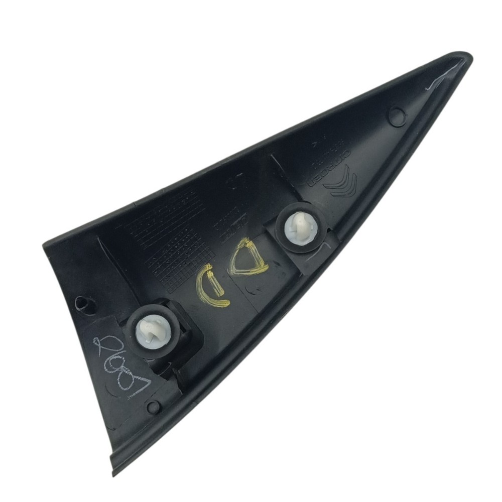 Acabamento interno retrovisor direito Citroen Aircross 2018 3