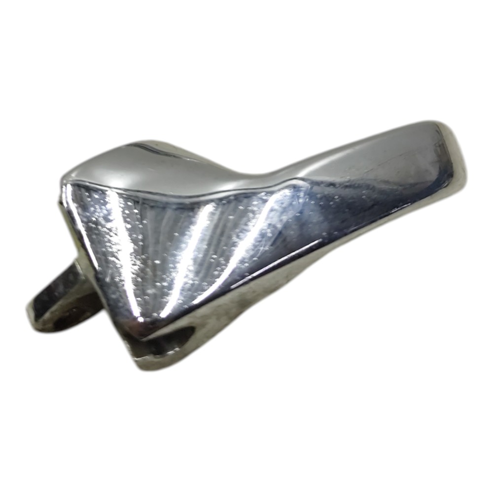 Maçaneta interna esquerda VW Santana 2000 2001 2002 cromada 3
