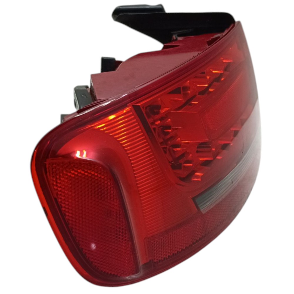 Lanterna Esquerda Audi A4 2011 2010 2009 Com Detalhe Esquerdo/motorista Vermelho 2