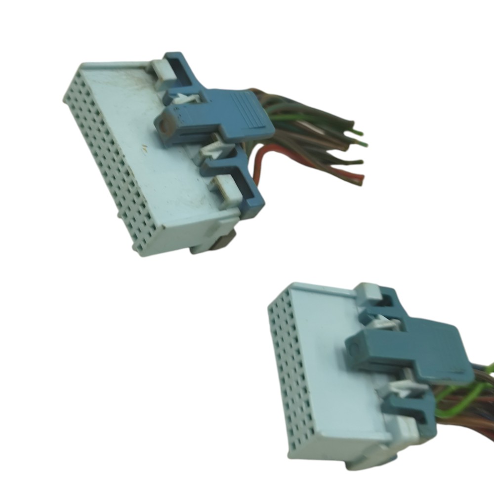 Par plug conector modulo injeção GM Corsa Wind 1.0 8V 2000 4