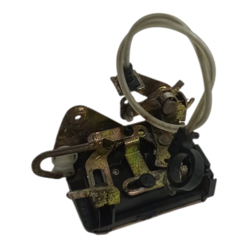 Fechadura manual dianteira direita VW Gol G2 G3 4p 2000 2001 2