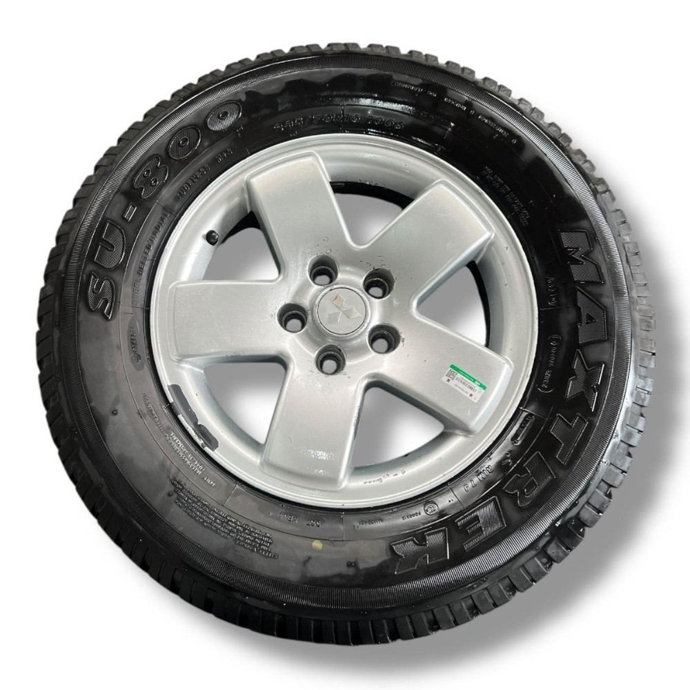 Jogo roda aro 16 com pneu 235 70 Mitsubishi pajero tr4 2