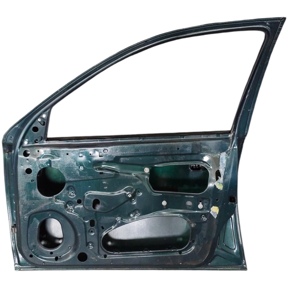 Porta dianteira direita GM Corsa 1998 1999 2000 01 4 portas 4