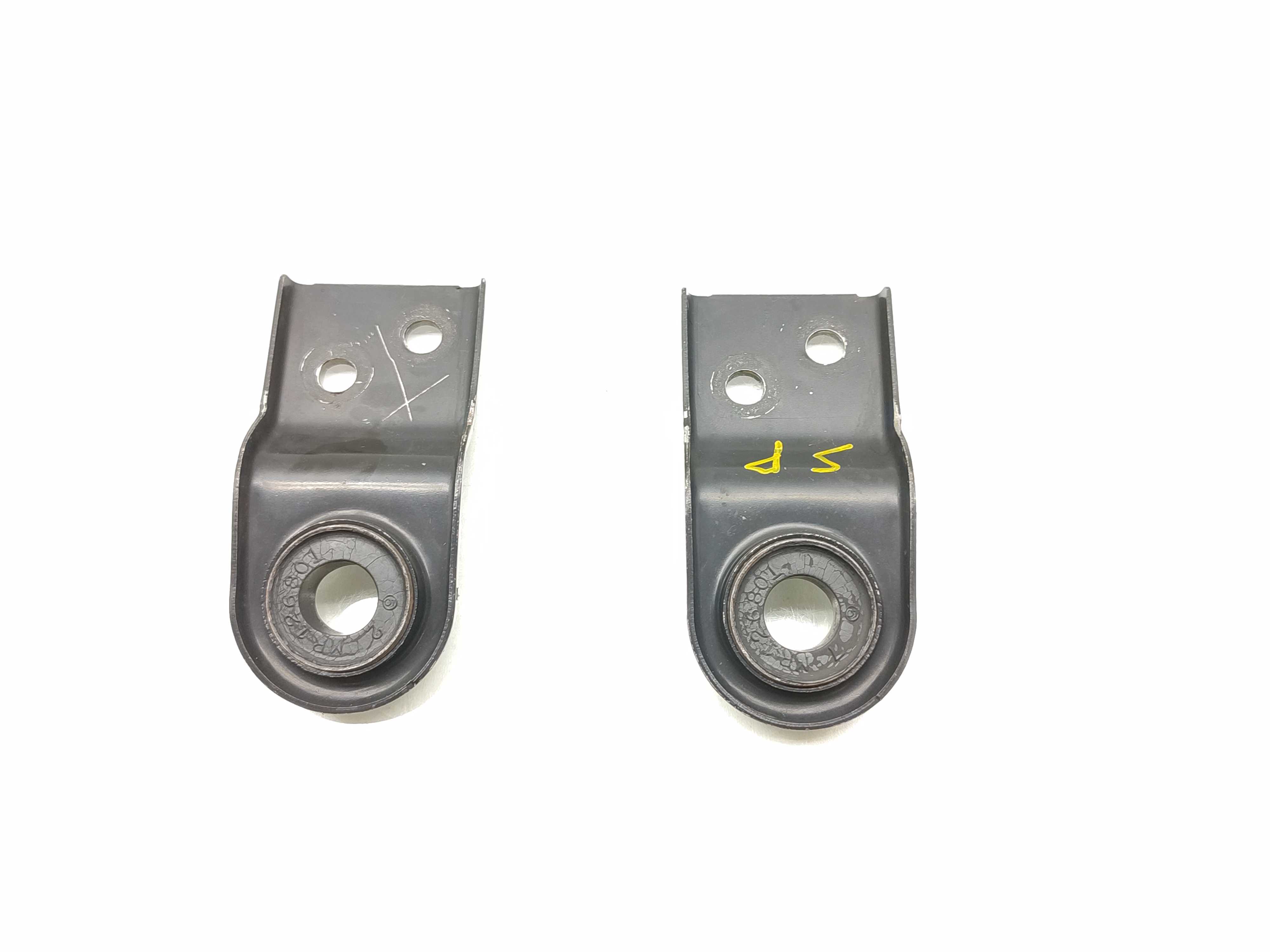 Suporte Superior Radiador Mitsubishi Pajero Sport 3.0 2001 2
