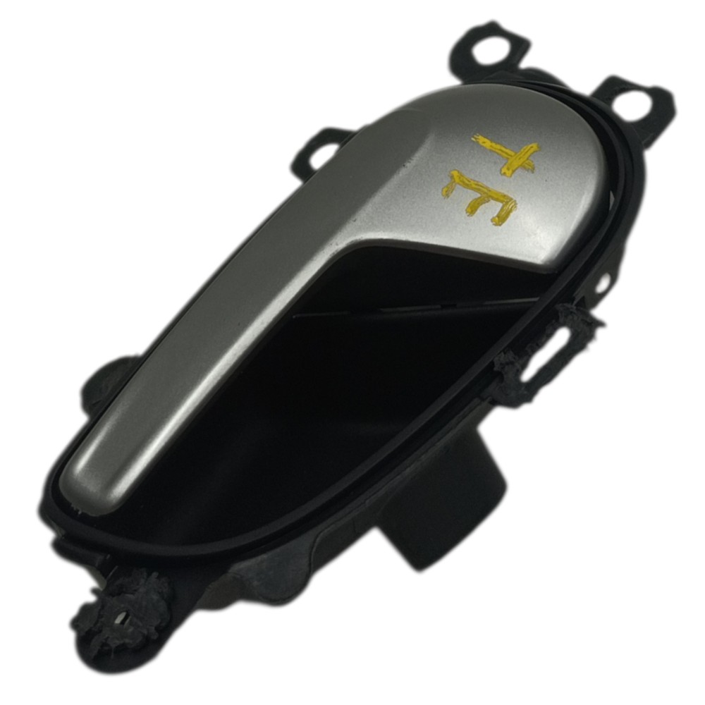 Maçaneta interna lado esquerdo VW up 2014 2015 2016 2017 18 2