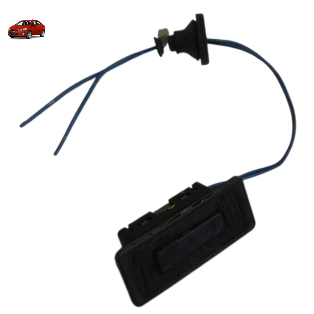 Botão abertura tampa traseira GM Sonic Sedan 2012 2013 2014