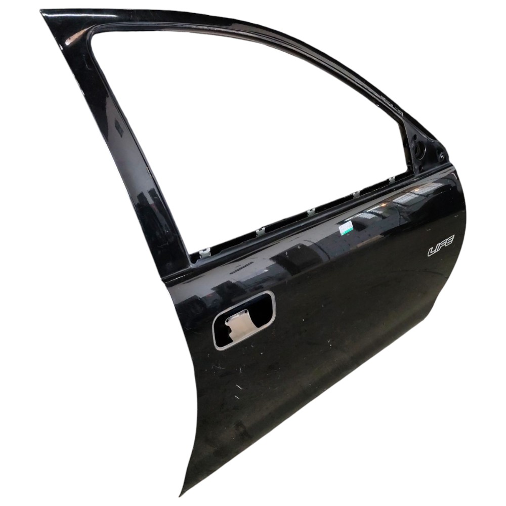 Porta dianteira direita GM Corsa Classic 2008 2007 2006 2005 3
